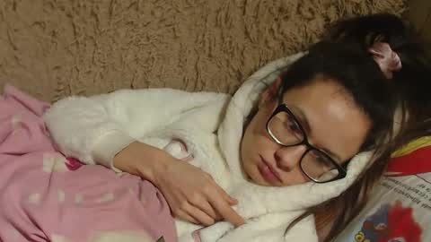 say meow and send tip  online show from January 31, 2025, 8:54 pm