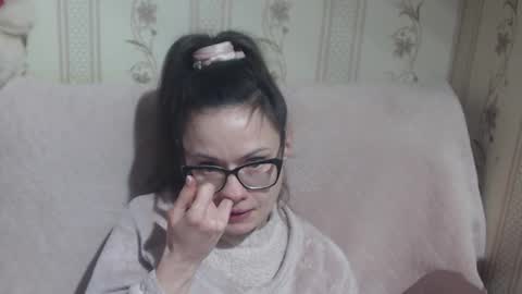 say meow and send tip  online show from February 16, 2026, 8:05 pm