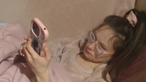 say meow and send tip  online show from March 10, 2026, 6:24 pm