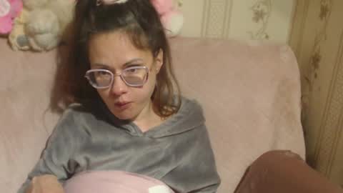 Snapshot of flowercandydoll13 chatting on April 27, 2026, 6:50 pm say meow and send tip online show from April 27, 2026, 6:50 pm