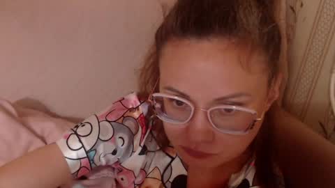 Snapshot of flowercandydoll13 chatting on May 13, 2026, 4:04 pm say meow and send tip online show from May 13, 2026, 4:04 pm