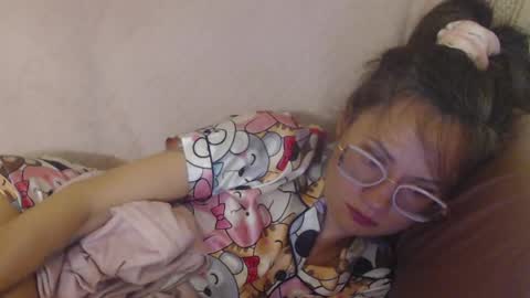 Snapshot of flowercandydoll13 chatting on May 27, 2026, 8:39 pm say meow and send tip online show from May 27, 2026, 8:39 pm