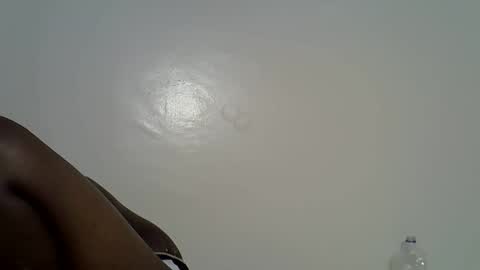 flowerdiva002 online show from November 21, 2025, 9:30 am