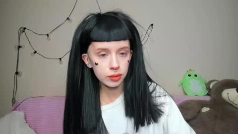 Flower online show from September 20, 2025, 4:30 pm