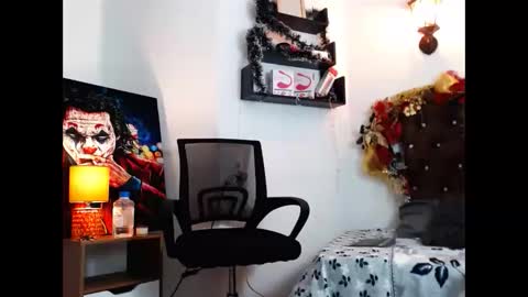 flowers109 online show from December 6, 2024, 11:47 pm