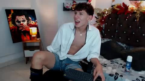 flowers109 online show from December 28, 2024, 1:50 am