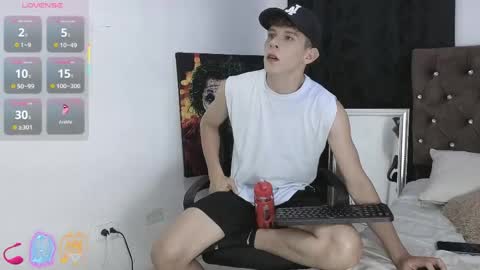 flowers109 online show from April 29, 2026, 10:49 pm