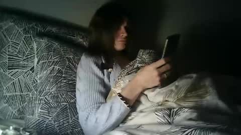 Emmy online show from December 28, 2024, 4:19 am