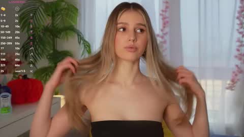 Adeline online show from March 11, 2025, 8:41 am