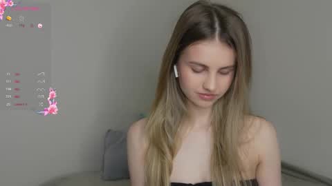 Adeline online show from January 11, 2026, 9:25 am