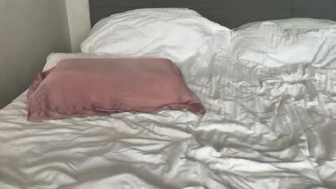 fluffy_bunnyxxx online show from October 13, 2025, 6:24 am