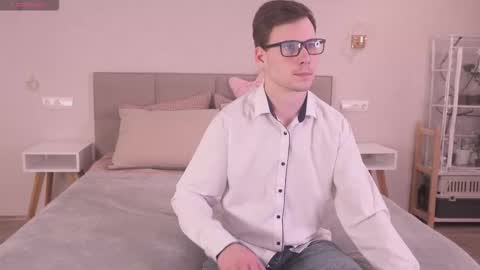 Fluffy and Krut online show from February 10, 2026, 1:59 pm