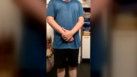 fluffybutt_ online show from July 4, 2026, 9:10 pm