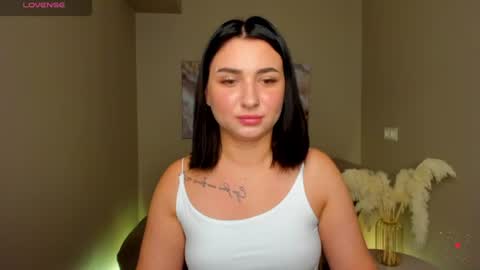 Snapshot of flufyfoxx chatting on July 9, 2026, 12:26 am Lina online show from July 9, 2026, 12:26 am