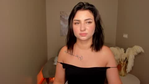 Snapshot of flufyfoxx chatting on July 22, 2026, 12:13 am Lina online show from July 22, 2026, 12:13 am
