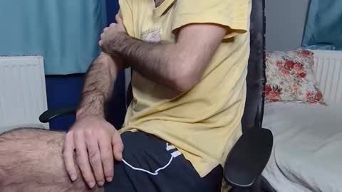 Fly online show from November 15, 2025, 6:59 pm