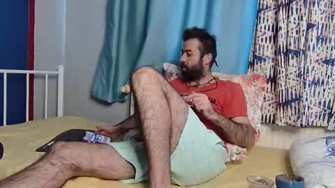 Fly online show from December 4, 2025, 10:02 am