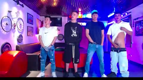 flyckers online show from February 23, 2026, 7:22 pm