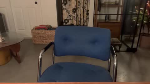 Snapshot of fnkywht60smthng_ chatting on February 5, 2026, 7:02 am fnkywht60smthng_ online show from February 5, 2026, 7:02 am