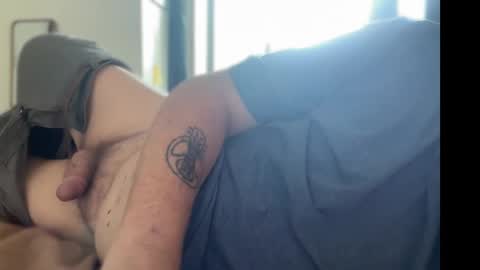 Snapshot of fnkywht60smthng_ chatting on February 25, 2026, 9:35 pm fnkywht60smthng_ online show from February 25, 2026, 9:35 pm