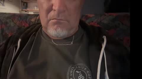 Snapshot of fnkywht60smthng_ chatting on March 3, 2026, 4:18 am fnkywht60smthng_ online show from March 3, 2026, 4:18 am