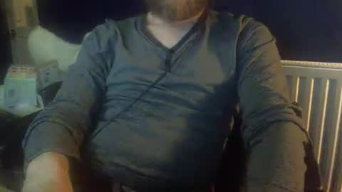 fns2011 online show from December 3, 2024, 7:33 pm