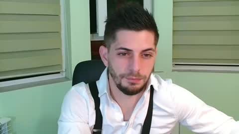 independent model online show from January 11, 2025, 7:05 pm