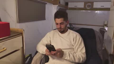 independent model online show from January 6, 2026, 8:56 pm