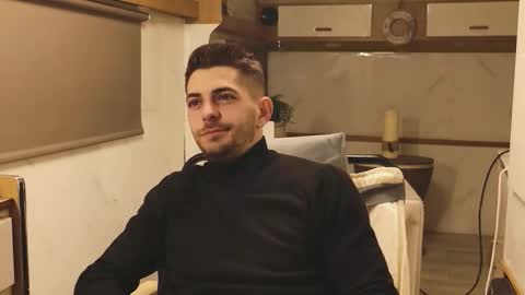 independent model online show from March 1, 2026, 5:26 pm