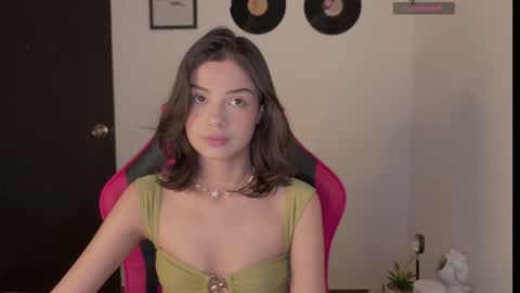 forbidden candy  online show from February 25, 2026, 12:53 am