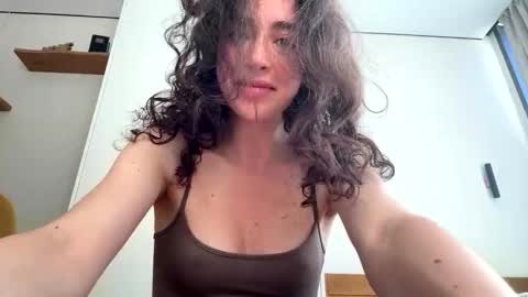 forbiddennvelvet online show from April 27, 2026, 3:21 pm