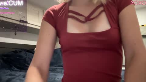 Elaine online show from December 3, 2024, 1:52 am