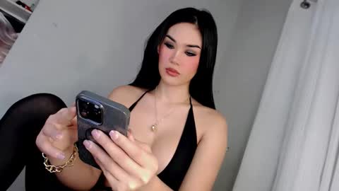 KHATRINA STACIE MARIE online show from October 2, 2025, 10:28 pm