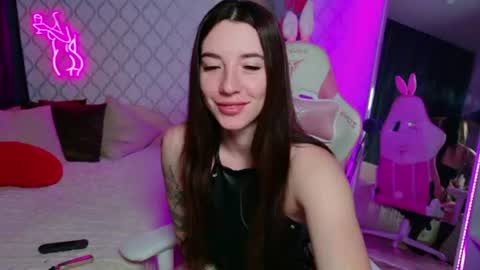 Snapshot of foryoureyesonly__ chatting on July 22, 2026, 1:30 am Lily online show from July 22, 2026, 1:30 am