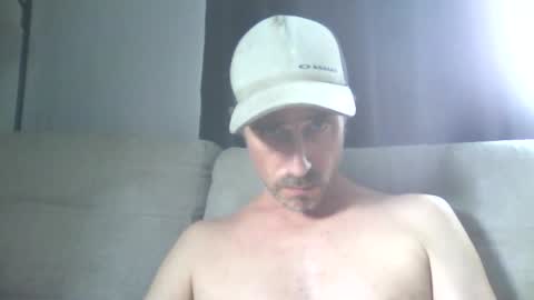 fouraide42 online show from February 21, 2025, 4:37 pm