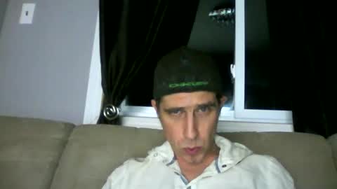 fouraide42 online show from February 22, 2025, 5:55 am