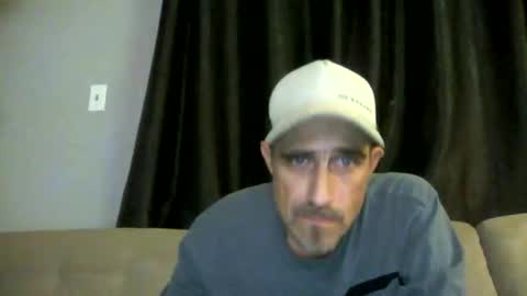 fouraide42 online show from December 19, 2025, 4:30 am