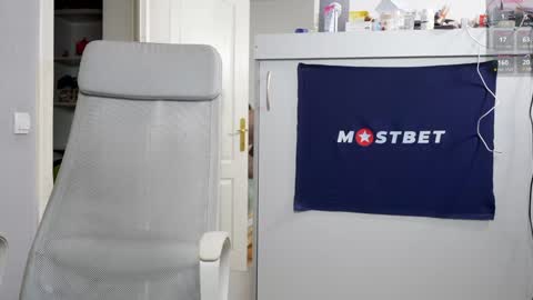 Snapshot of foxeslovefoxes chatting on December 8, 2024, 2:09 pm CUSTOM PHOTOS AND VIDEOS - online show from December 8, 2024, 2:09 pm