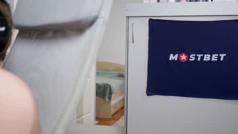 Snapshot of foxeslovefoxes chatting on December 20, 2024, 12:16 pm CUSTOM PHOTOS AND VIDEOS - online show from December 20, 2024, 12:16 pm