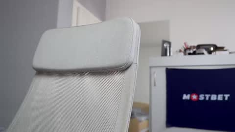 Snapshot of foxeslovefoxes chatting on December 29, 2024, 12:12 pm CUSTOM PHOTOS AND VIDEOS - online show from December 29, 2024, 12:12 pm