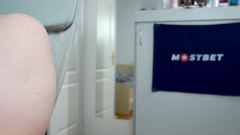 Snapshot of foxeslovefoxes chatting on January 7, 2025, 11:48 am CUSTOM PHOTOS AND VIDEOS - online show from January 7, 2025, 11:48 am