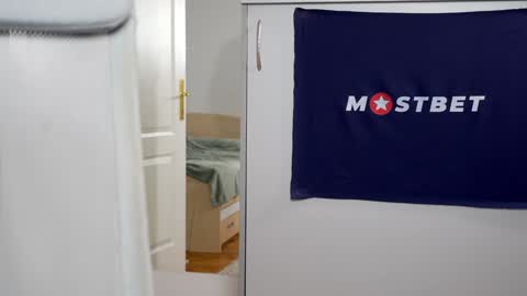 Snapshot of foxeslovefoxes chatting on January 12, 2025, 2:19 pm CUSTOM PHOTOS AND VIDEOS - online show from January 12, 2025, 2:19 pm