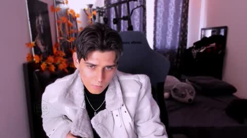 Foxicfu online show from November 26, 2025, 9:10 am