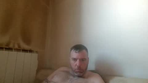 Snapshot of foxxx1982 chatting on June 7, 2026, 10:08 am foxxx1982 online show from June 7, 2026, 10:08 am