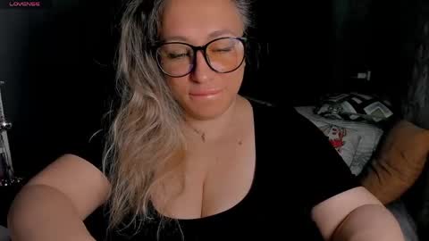 Kris online show from April 21, 2026, 2:26 am