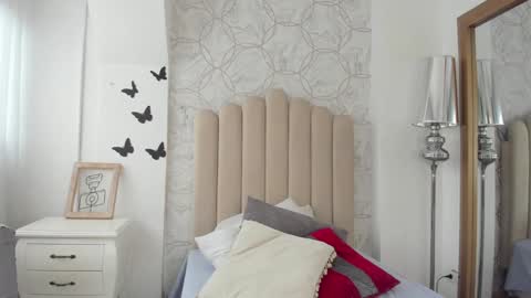 Foxy online show from January 7, 2025, 7:38 pm