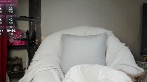 Foxy online show from February 1, 2025, 3:30 am