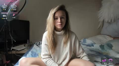 Foxy online show from February 18, 2025, 8:59 am