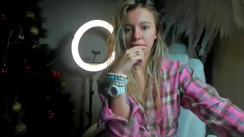 Foxy online show from December 22, 2025, 12:18 am