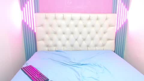 Ella online show from February 10, 2025, 6:24 pm